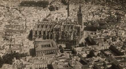 ¿Cómo era trabajar en el Archivo de Indias hace 100 años?